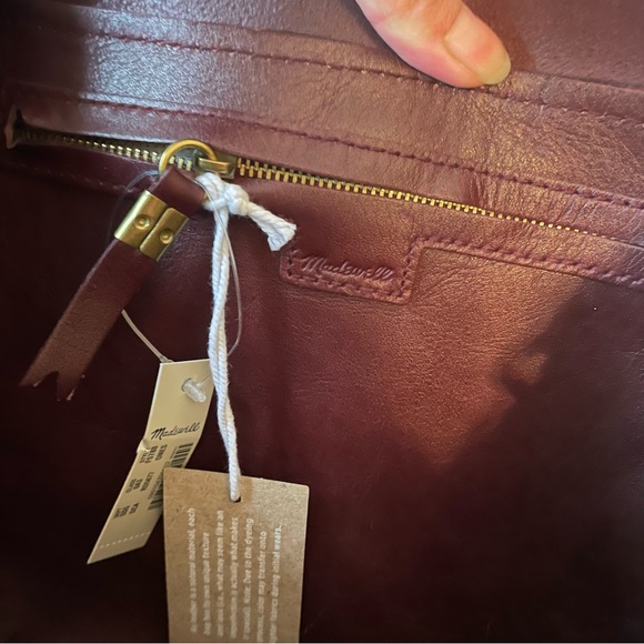 NWT MADEWELL The Medium Transport Tote in Dark Cabernet color - Picture 10 of 12